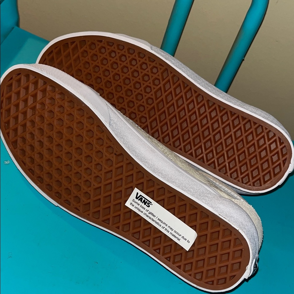 Vans Cream and White Sneakers - Picture 3 of 4